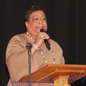 Meet your Posher, Donna